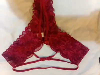 Sensual body de encaje rojo para mujer - miniatura 2