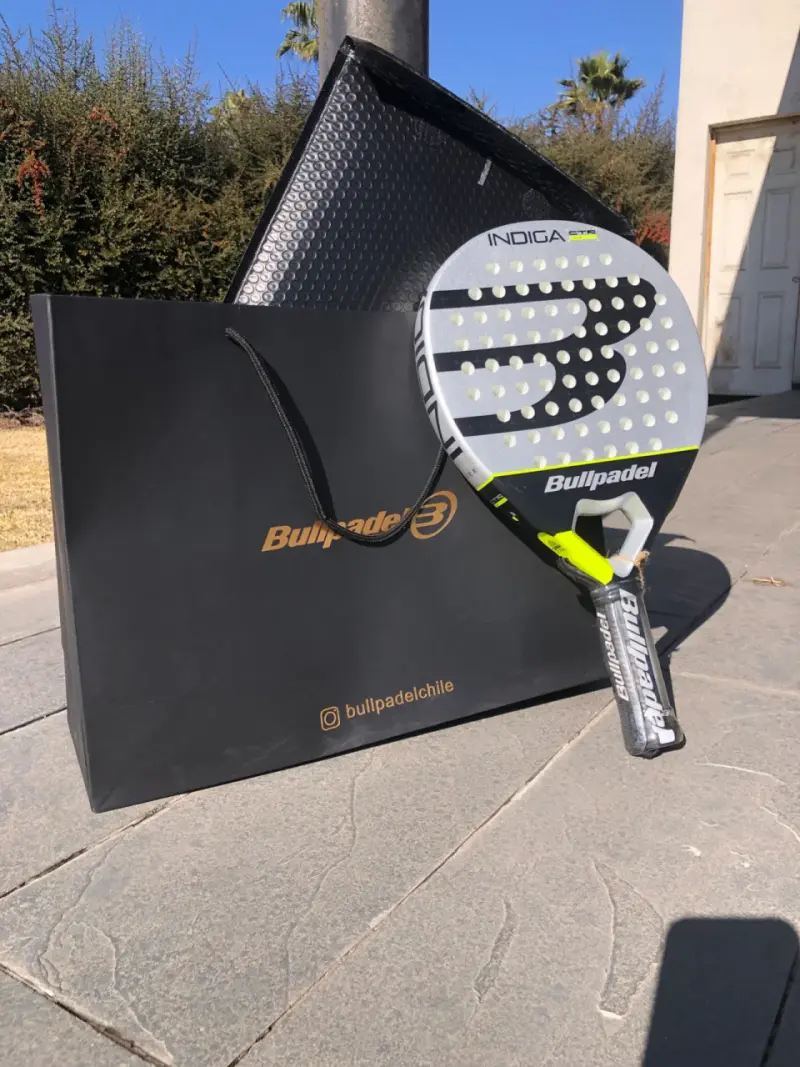 Pala de pádel Bullpadel Indiga CTR con funda - 1