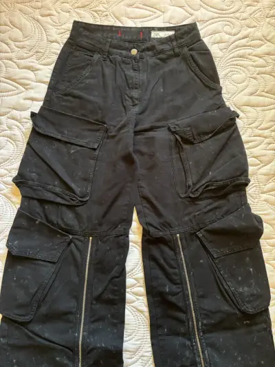 Pantalones cargo negros ZARA xs - miniatura 3