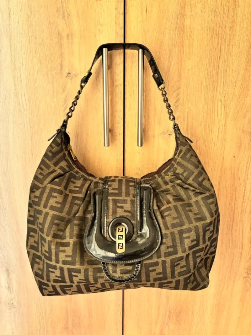 Cartera Fendi (no og) marrón logotipada - 1
