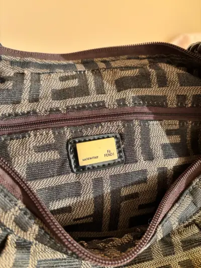 Cartera Fendi (no og) marrón logotipada - miniatura 4