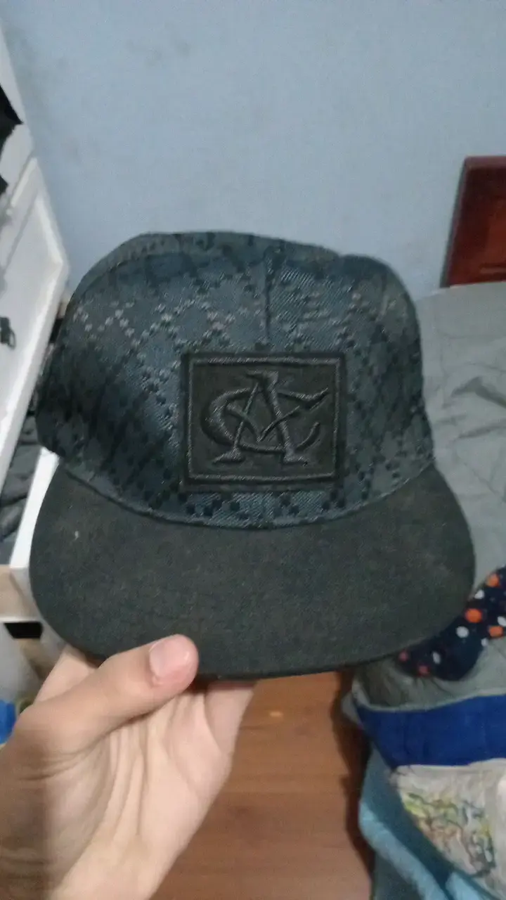 Set de tres gorras de moda variadas - 4