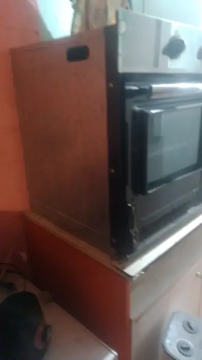 Horno empotrable eléctrico negro en buen estado - miniatura 4