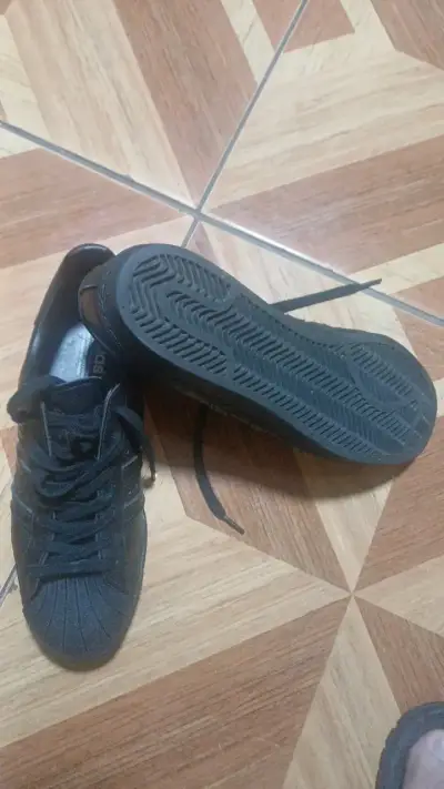 Zapatillas negras Adidas super estar 2 - miniatura 2