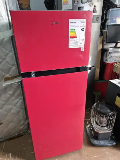 Refrigerador Midea rojo de dos puertas - miniatura 1