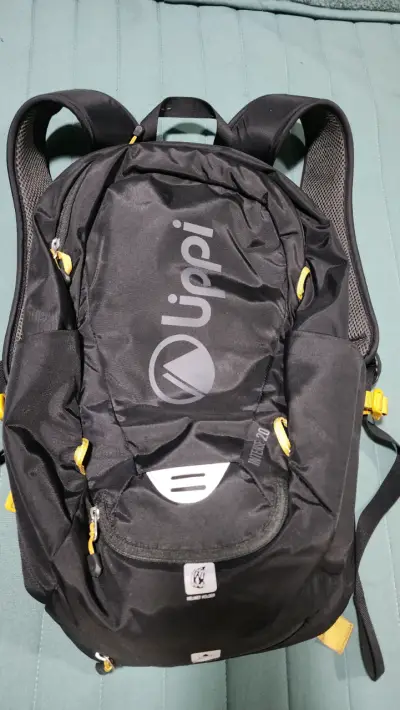Mochila Lippi Intense 20L Negra para Aventura - miniatura 4