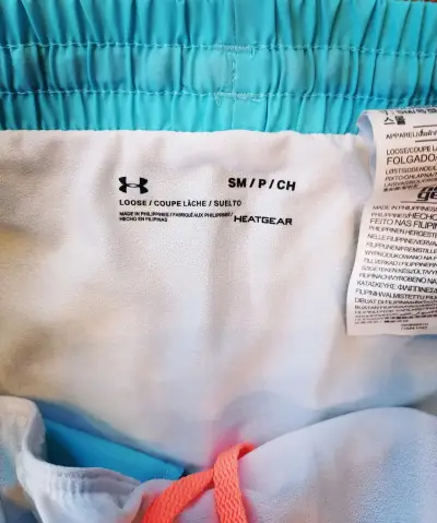 Shorts deportivos Under Armour azul y rosa - miniatura 2