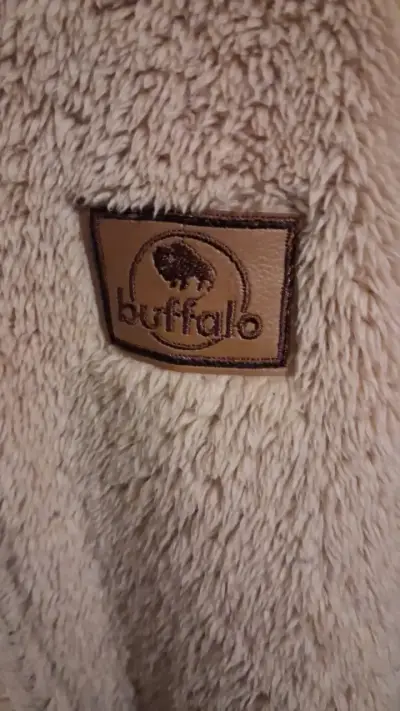 Poleron polar ligero beige con cierre Buffalo xl - miniatura 3