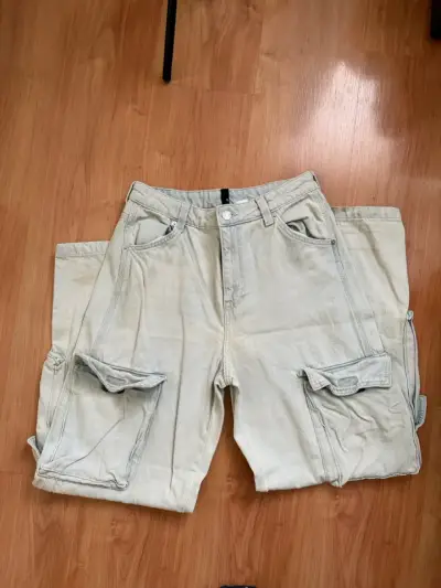 Pantalones cargo HYM con bolsillos - miniatura 1