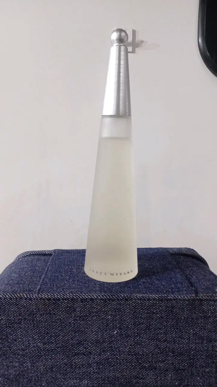 Perfume Issey Miyake L'Eau d'Issey para mujer