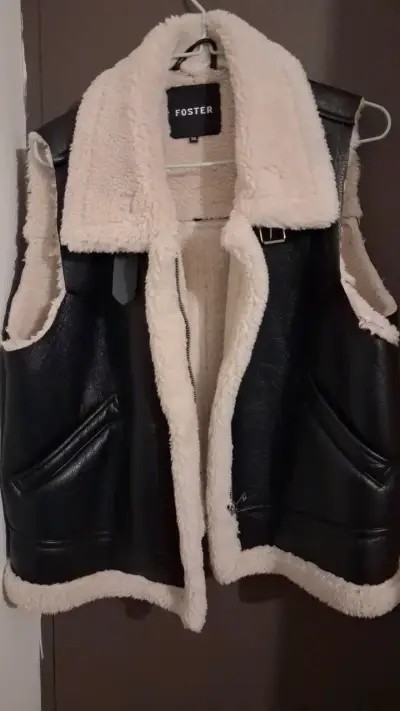 Chaqueta de cuero sintético c forro de lana Foster - miniatura 1