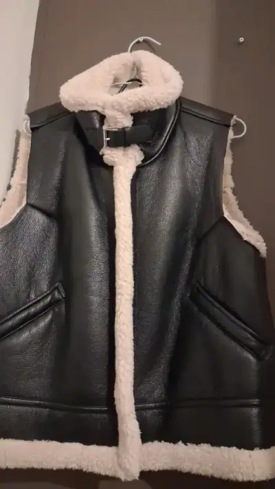 Chaqueta de cuero sintético c forro de lana Foster - miniatura 2