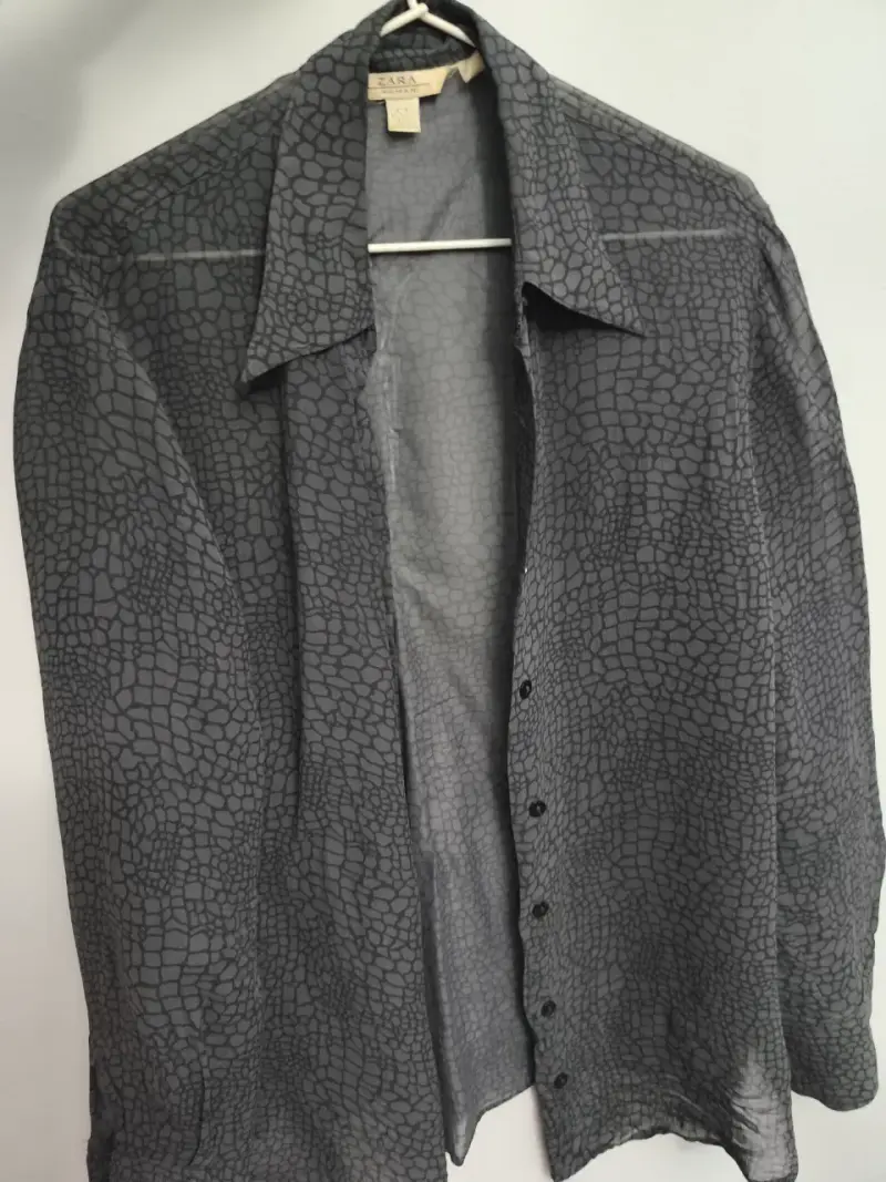 Camisa gris estampada Zara para hombre - 1
