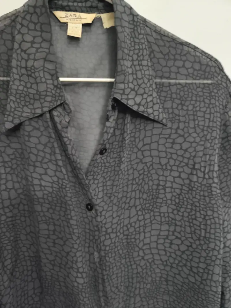 Camisa gris estampada Zara para hombre - 2