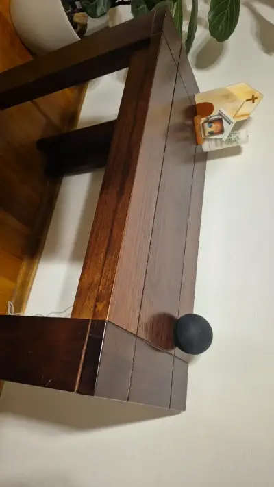 Arrimo, Mesa de madera oscura para sala de estar - miniatura 2