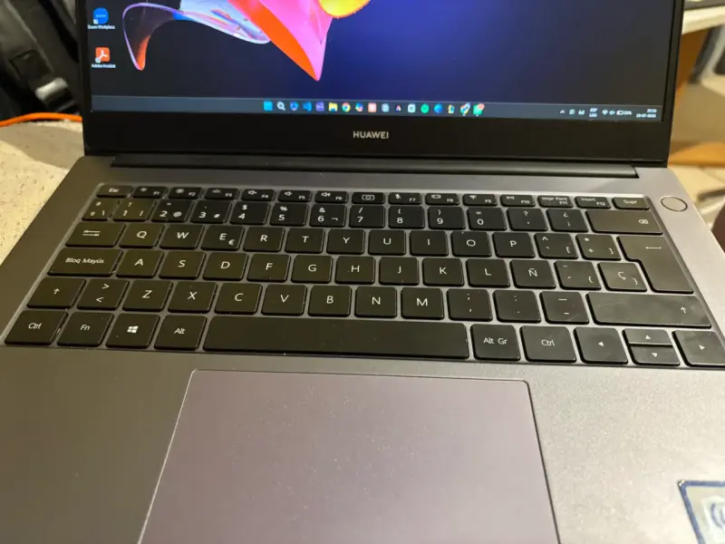 Laptop Huawei MateBook D14 en buen estado - 3
