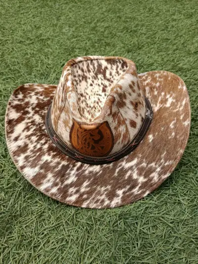 Sombrero vaquero de piel auténtica - miniatura 1