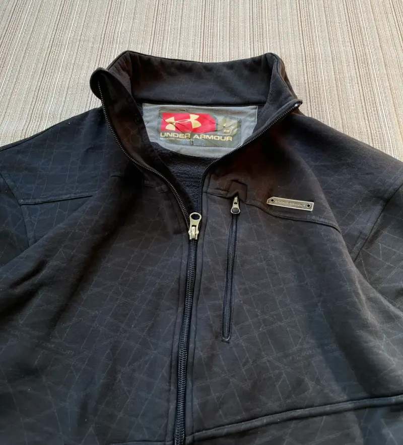 Chaqueta Under Armour Negra - 3