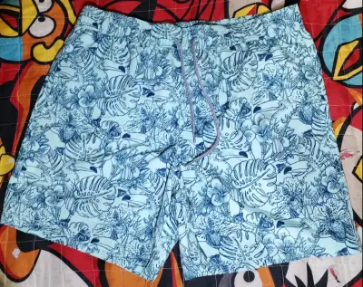 Short de baño estampado tropical para hombre - miniatura 1