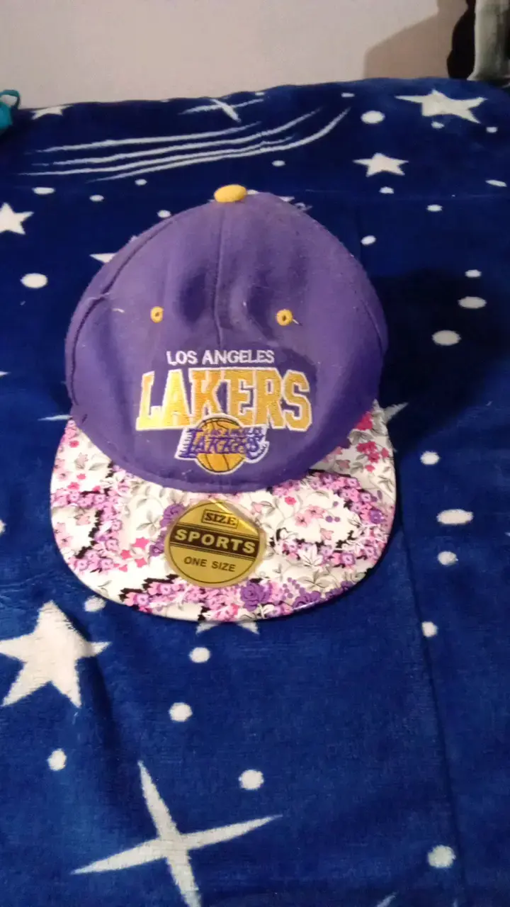Gorra Los Angeles Lakers con visera floral