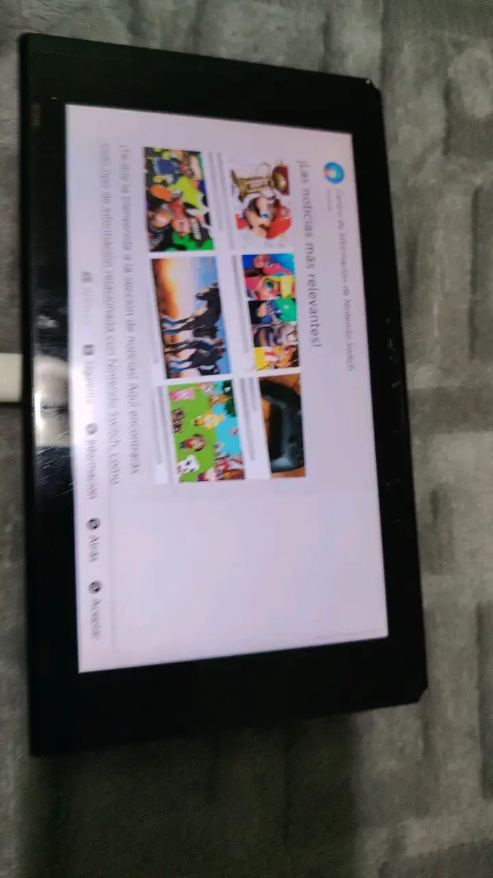 Consola de videojuegos portátil en buen estado - 3