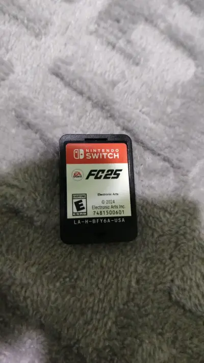 Cartucho de juego Nintendo Switch FC 25 - miniatura 1
