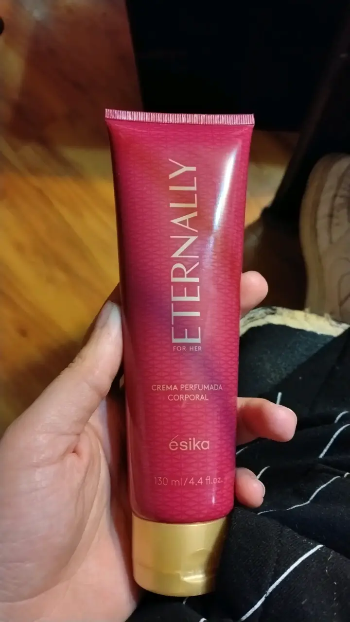 Crema Perfumada Corporal Ésika Eternally 130ml