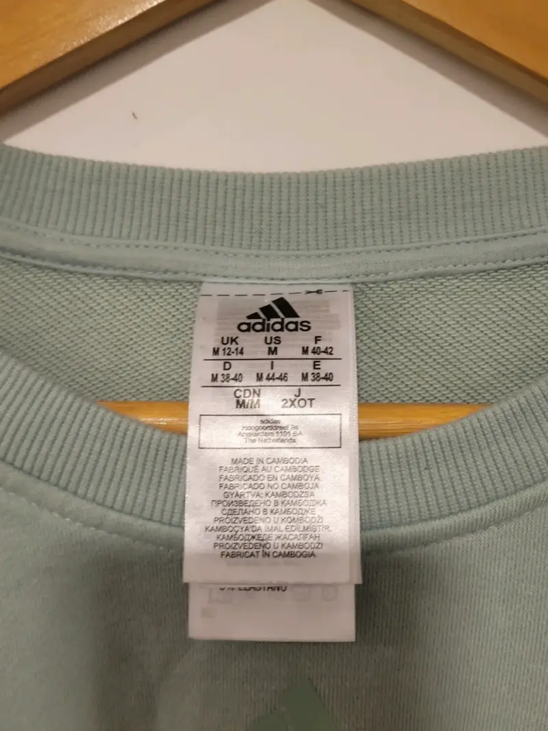 Polerón Adidas verde menta con mangas blancas - 2