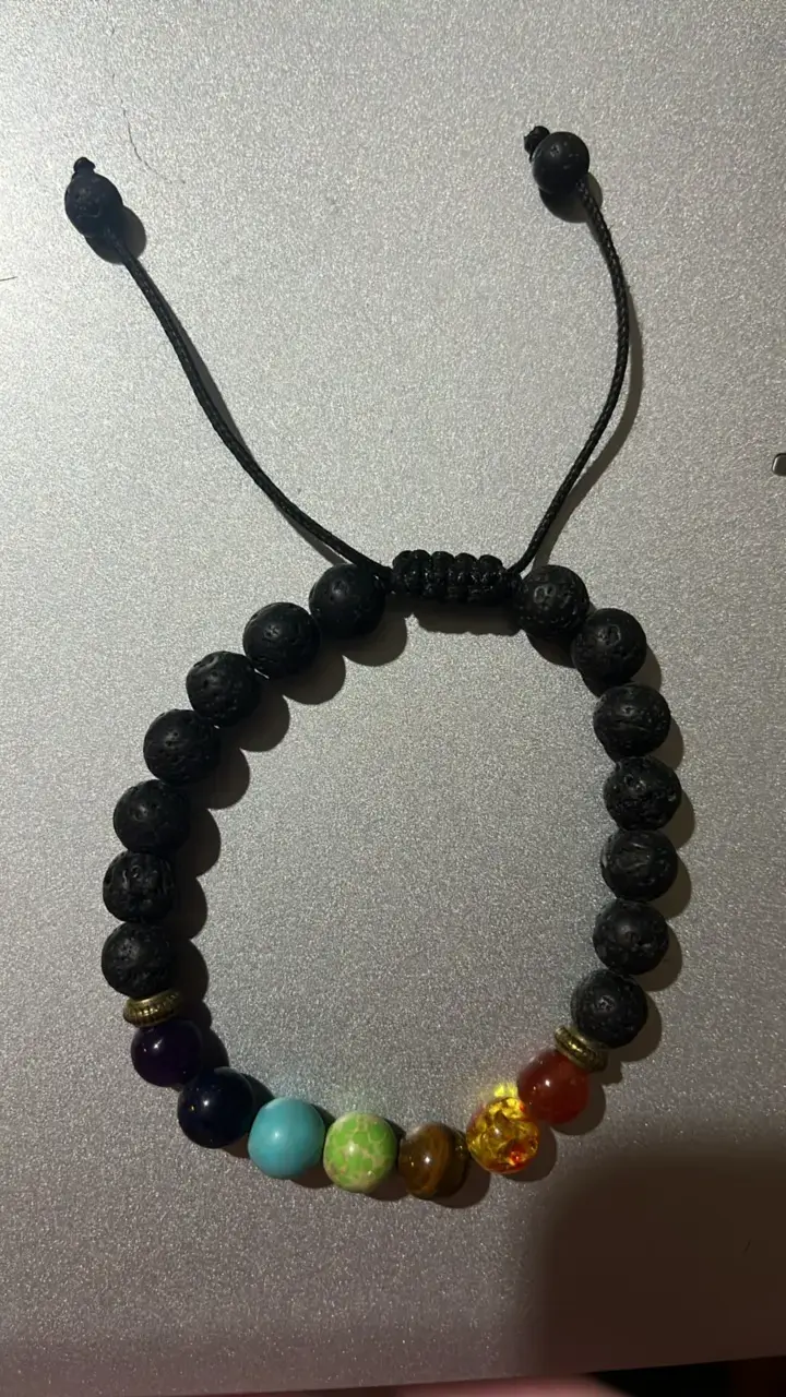 Pulsera de piedras naturales con cuentas de lava - 1
