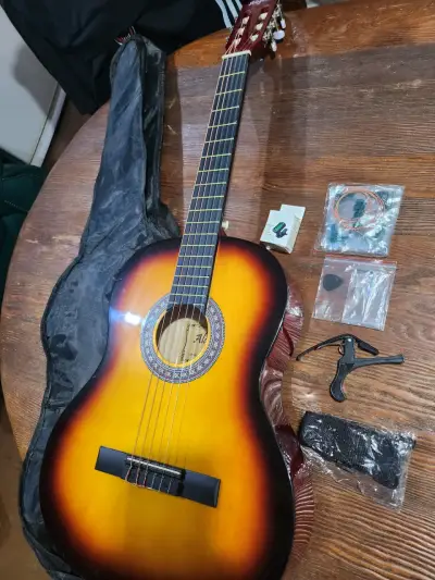 Guitarra acústica - miniatura 1