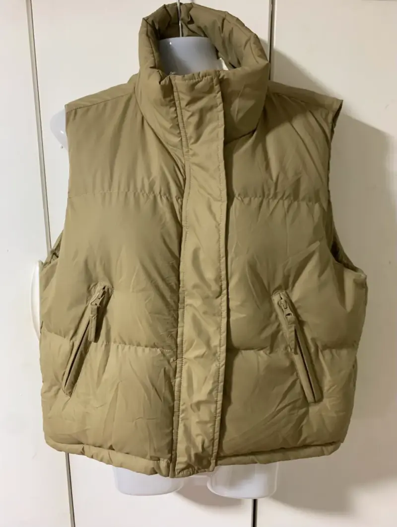 Chaleco acolchado sin mangas beige - 3