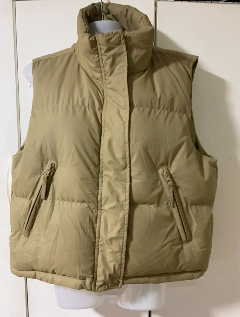 Chaleco acolchado sin mangas beige - 4