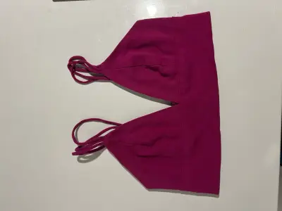 Top fucsia con tirantes - miniatura 1