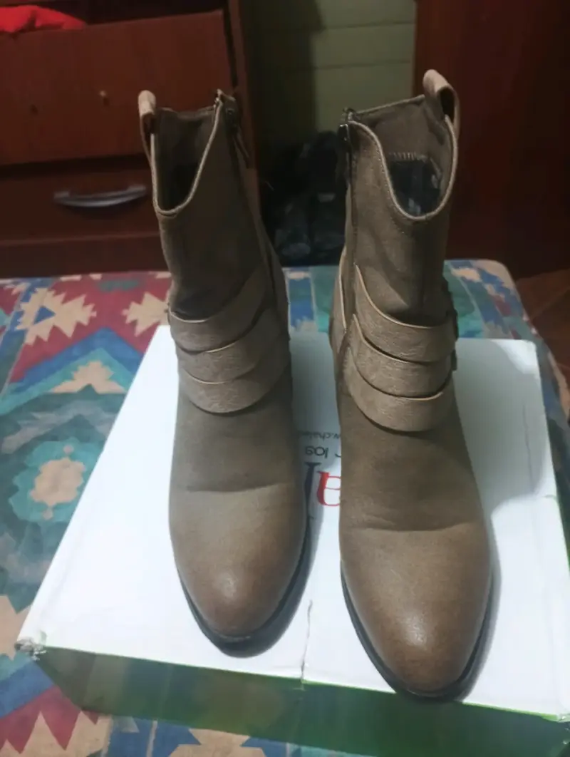 Lote de botas de mujer en varios colores - 3