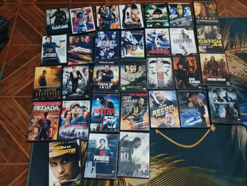 Colección de 36 DVDs de películas de terror - 3