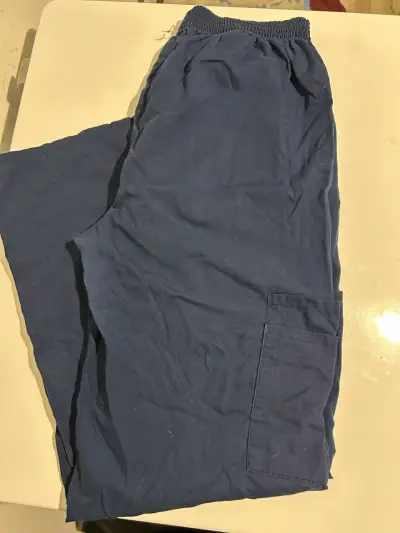 Conjunto clínico azul marino - miniatura 5