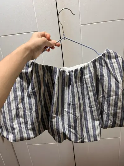 Falda corta a rayas azul y blanco - miniatura 1