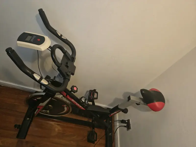 Bicicleta estática de ejercicio - 1