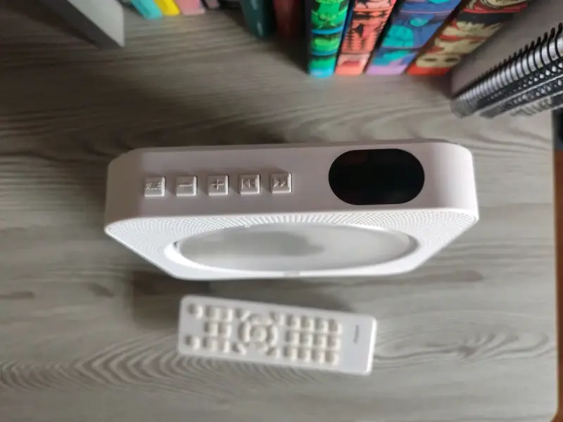 Reproductor de CD montable con control remoto - 3