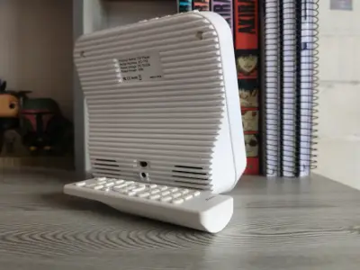 Reproductor de CD montable con control remoto - miniatura 4