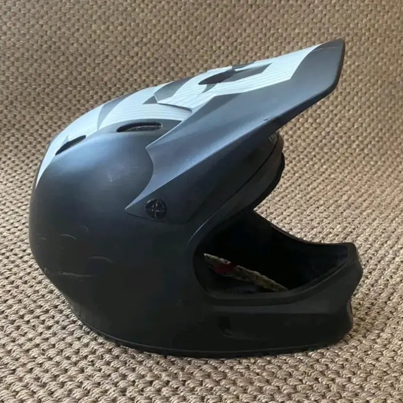 Casco Fox Rampage MTB + Rodilleras de Regalo - 2