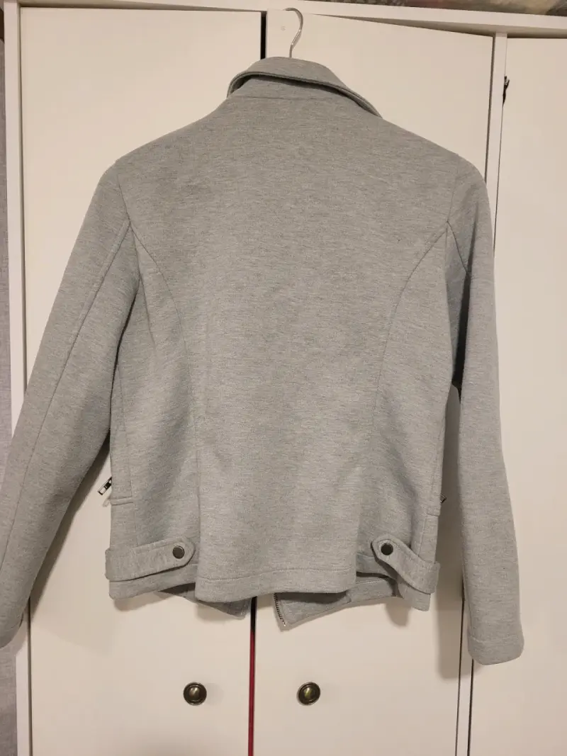 Chaqueta gris de mujer marca Only - 2
