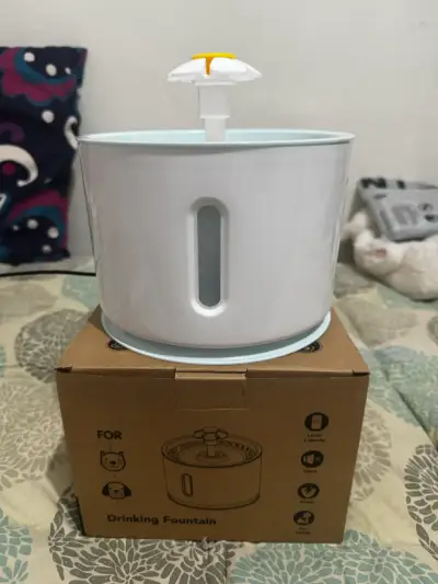 Fuente de agua para gatos - miniatura 3