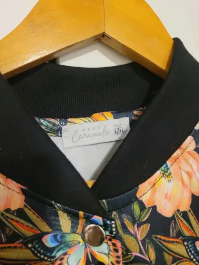 Chaqueta bomber floral colorida - miniatura 3