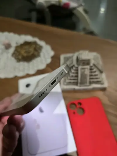 iPhone 13 - miniatura 3