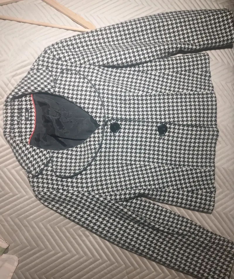 Abrigo de mujer estampado pata de gallo