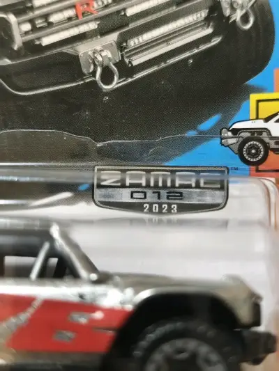 Hot Wheels Ford Bronco R Edición Zamac 2023 - miniatura 3