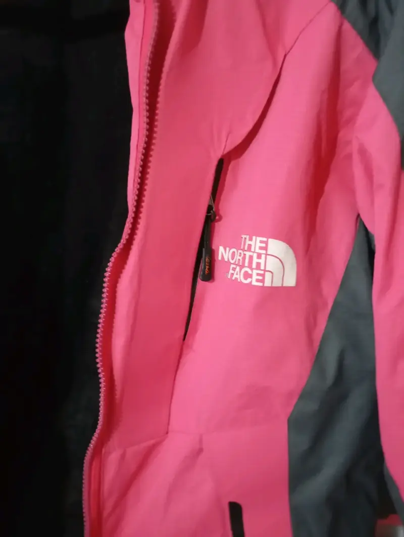 Chaqueta impermeable The North Face rosa y gris - 3