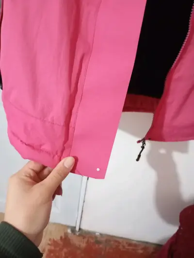 Chaqueta impermeable The North Face rosa y gris - miniatura 5