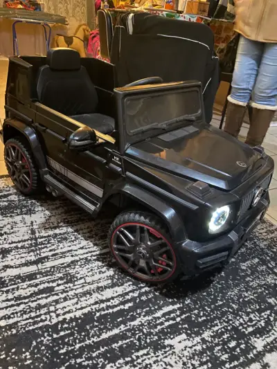 Auto eléctrico infantil Mercedes AMG con control remoto - miniatura 5